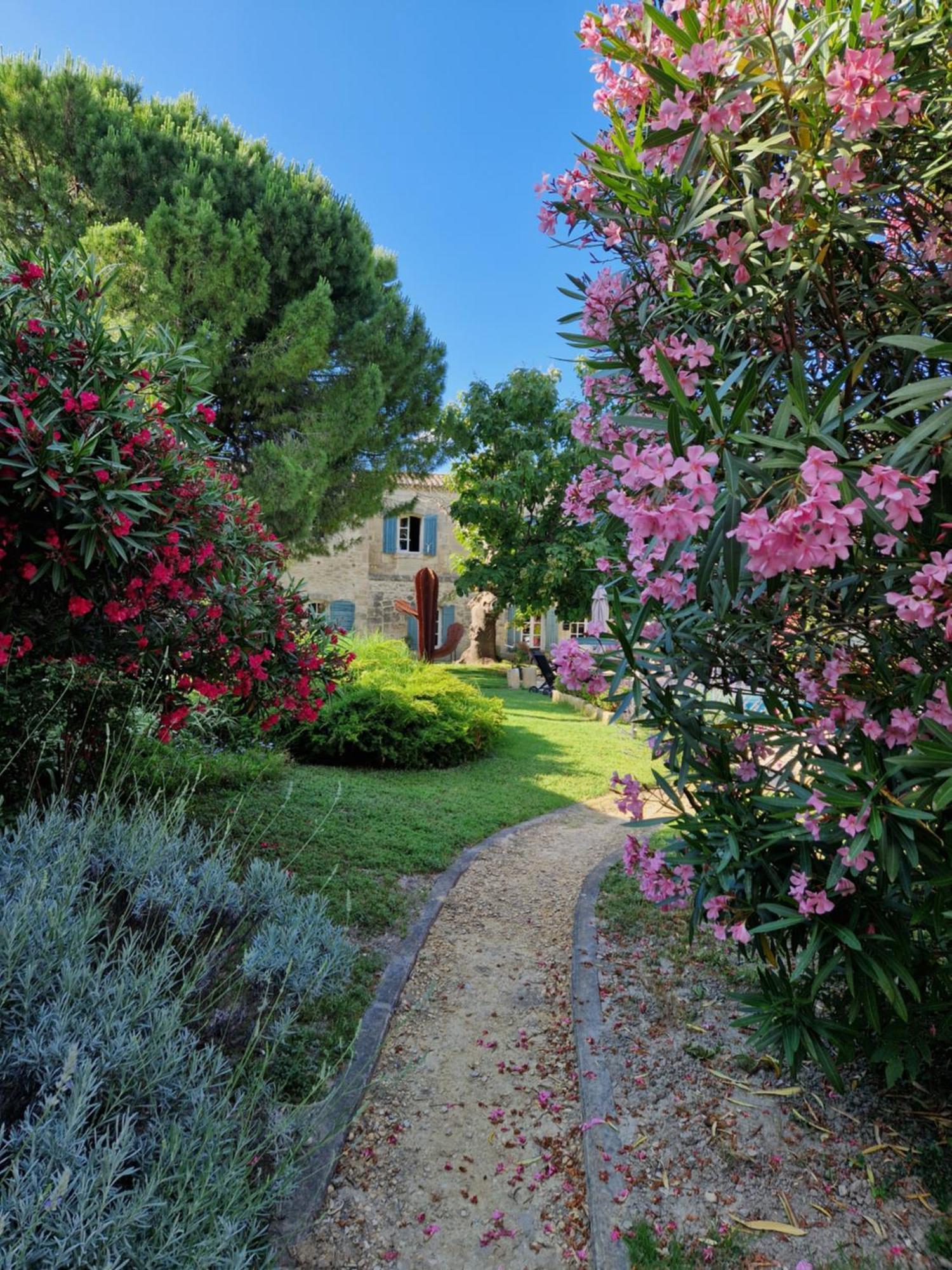 타라스콩 Mas Armelin B&B 외부 사진
